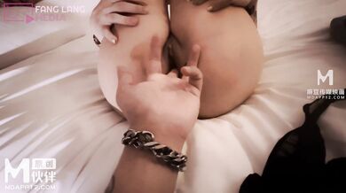 【麻豆传媒】fx-0009 盲射约见现时主 玖玖